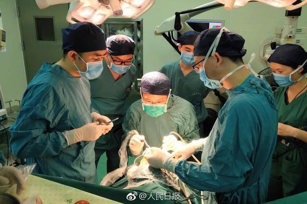 利刃出鞘天下震 《九陰真經(jīng)3D》神兵品評(píng)