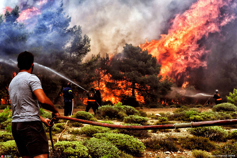 皇權(quán)爭(zhēng)霸玄幻手游《君臨online》即將刪檔測(cè)試